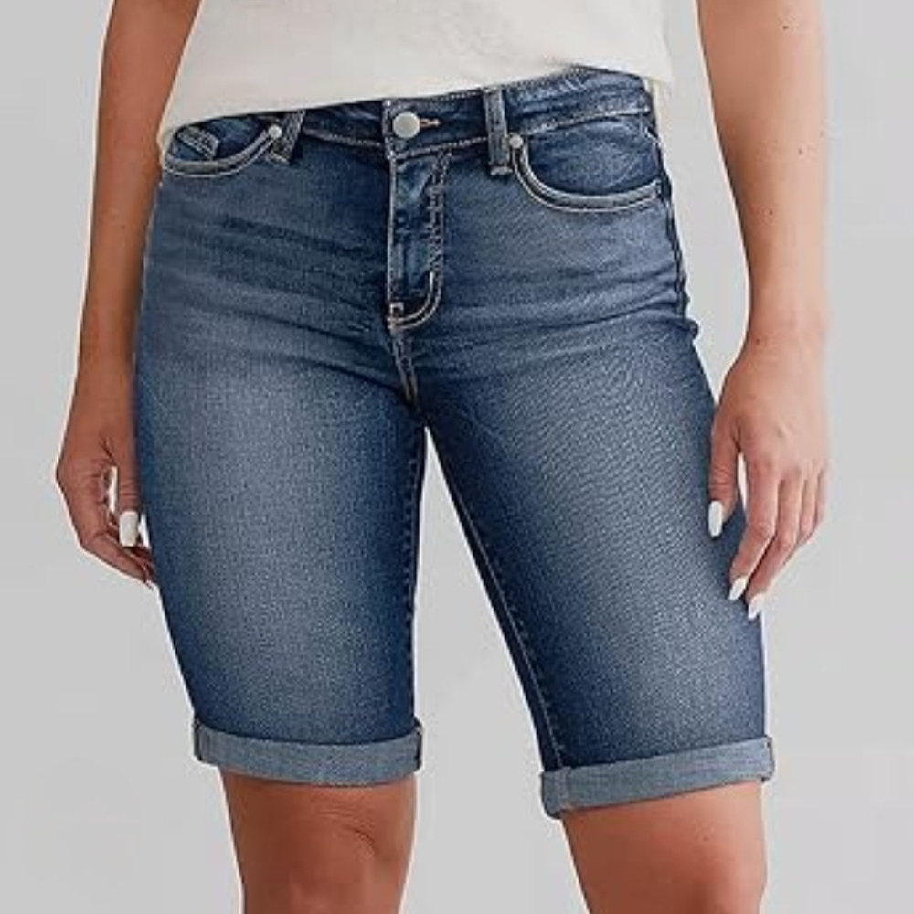 Earl Jeans Women's Blue Jean Shorts ~ Size 8